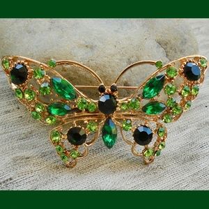 Elegant Green Crystal Filigree Rhinestone Butterfly Brooch - Gold Color Metal